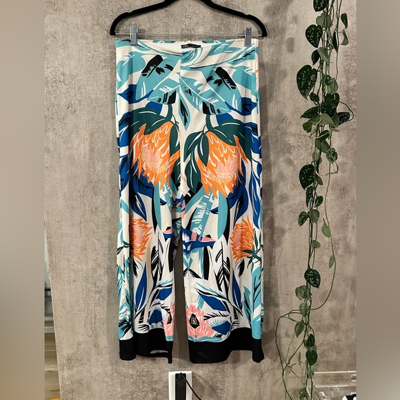 ZARA Floral/Tropical Printed Pants - Picture 5 of 6